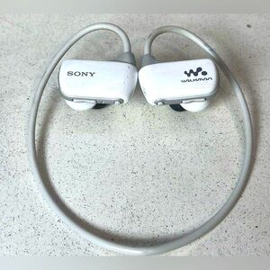 SONY Walkman NWZ-W273S-4GB-White Portable Digital Player Waterproof Sports ANC